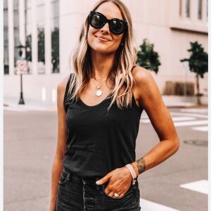 Everlane The Air Cotton Cami Tank Top in Black size medium